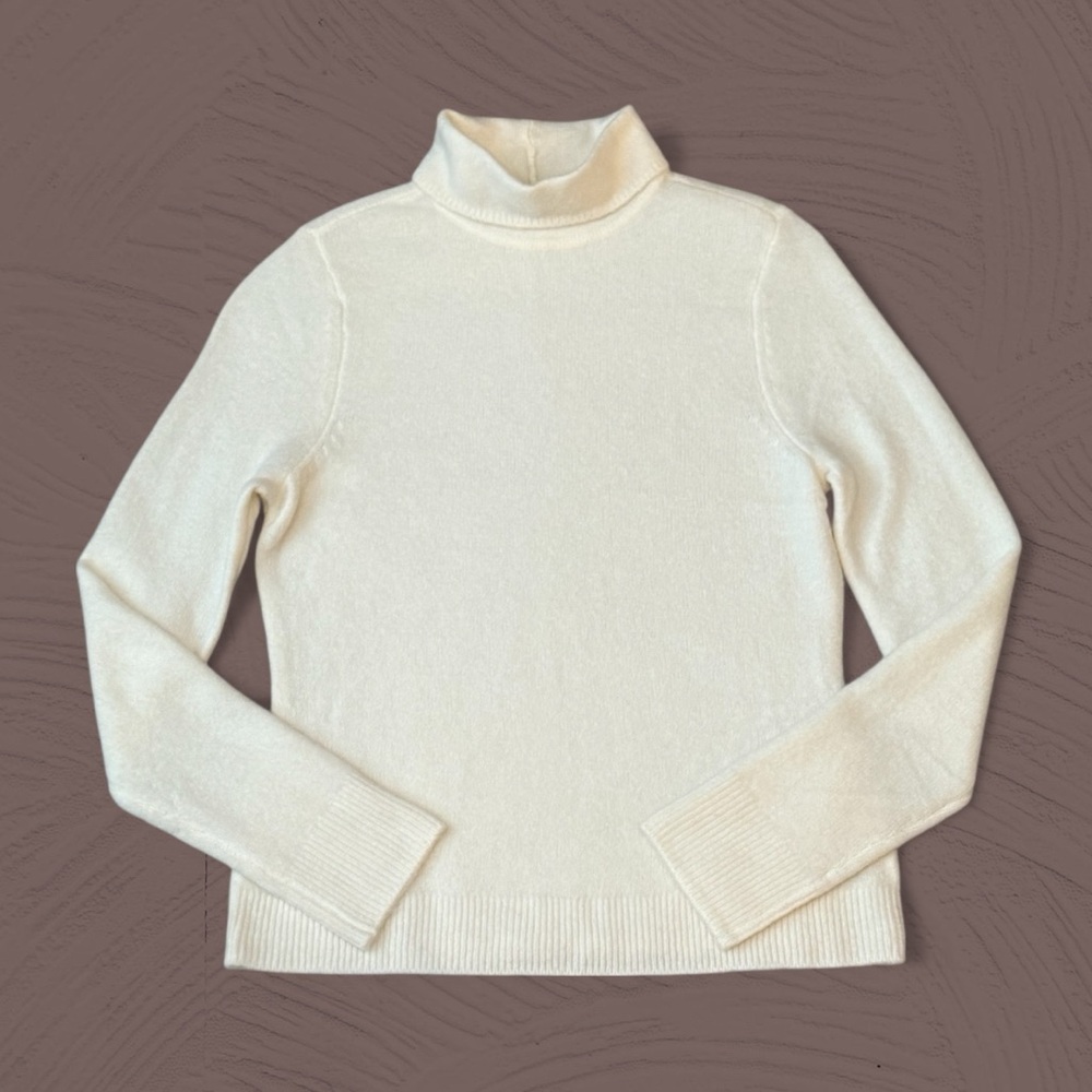 Abercrombie & Fitch Women's Ivory Turtleneck Sweater NWOT